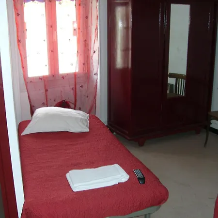 Cheval Blanc Hotel 2*